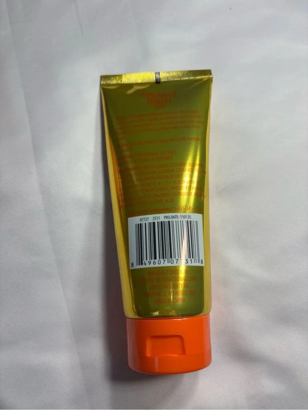 New 4 Pineapple Sunset Body Care Set - Orange